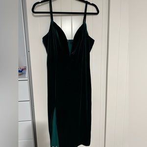 Green velvet dress (never worn)